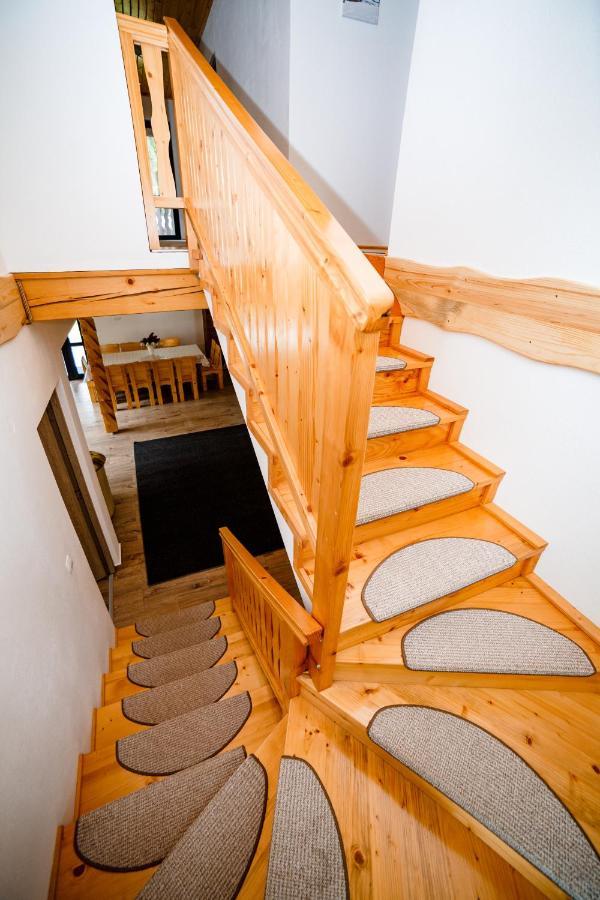 Topliţa Casa Tudor מראה חיצוני תמונה