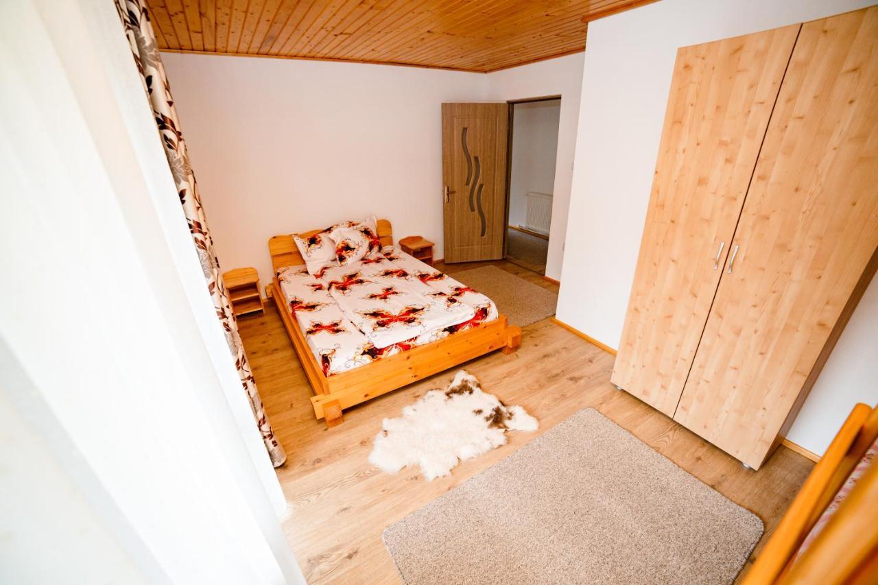 Topliţa Casa Tudor מראה חיצוני תמונה