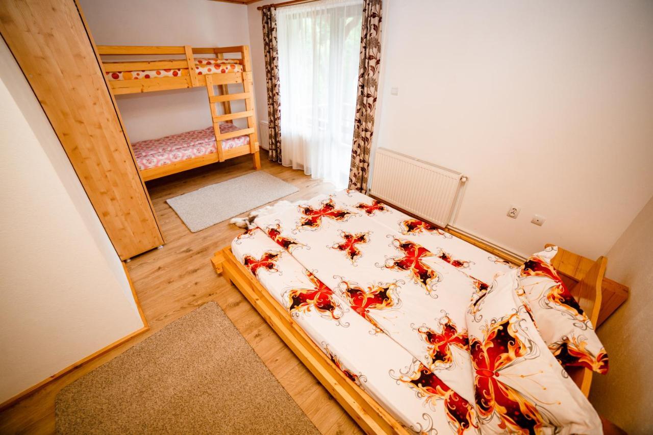 Topliţa Casa Tudor מראה חיצוני תמונה