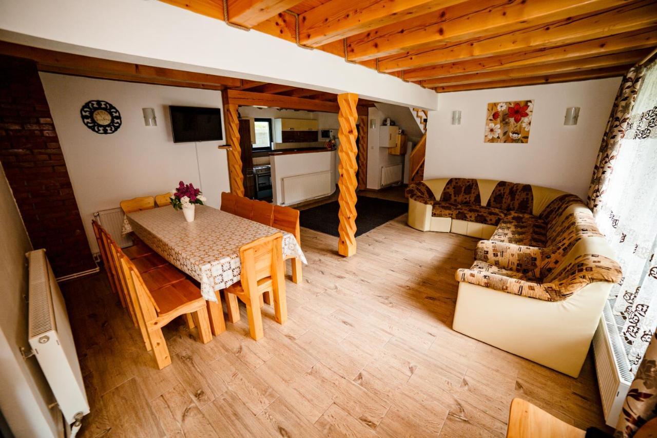 Topliţa Casa Tudor מראה חיצוני תמונה