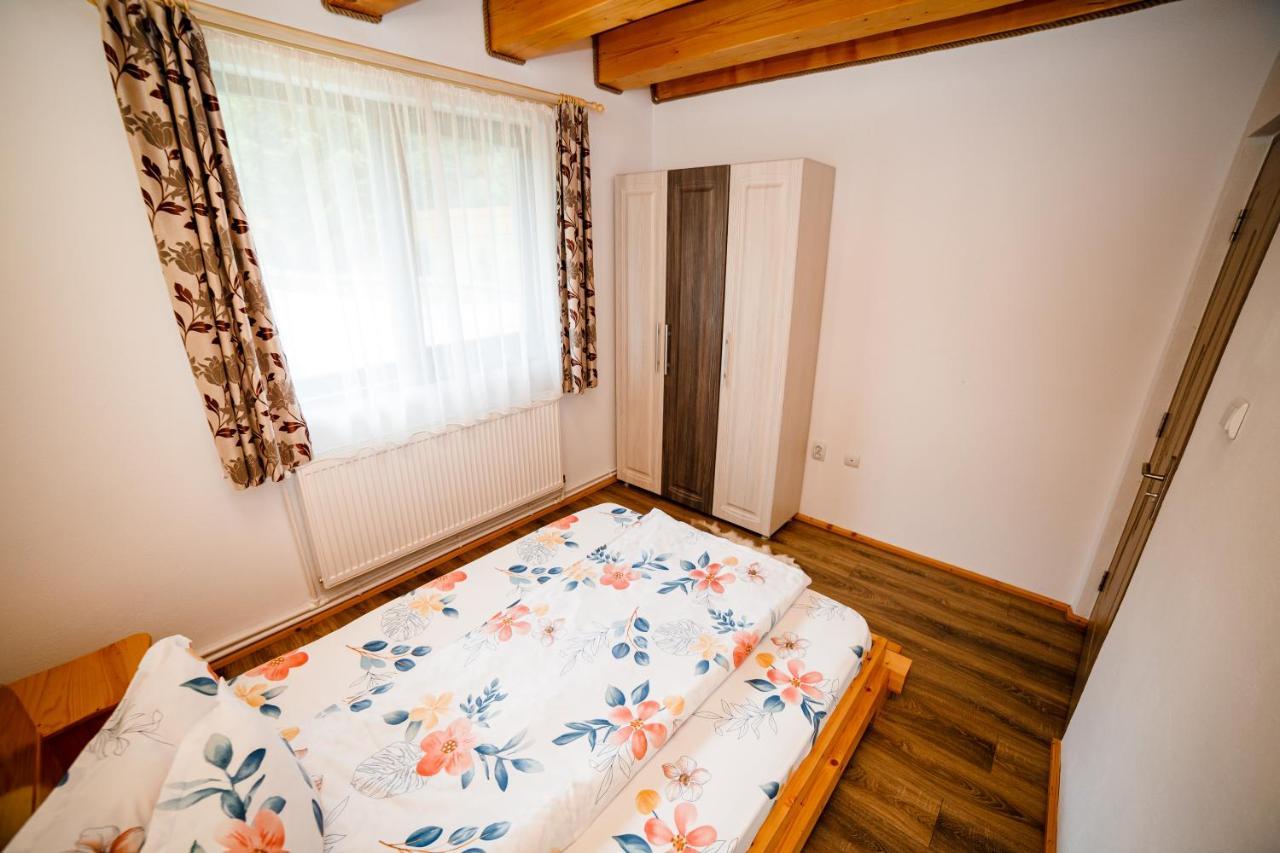 Topliţa Casa Tudor מראה חיצוני תמונה